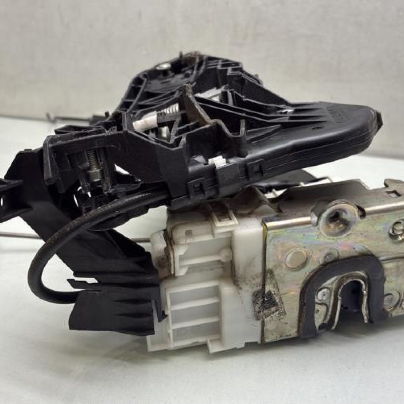 Serrure avant droit MERCEDES CLASSE B 245 Photo n°1