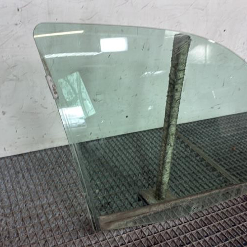 Vitre avant droit RENAULT CLIO 2 Photo n°3