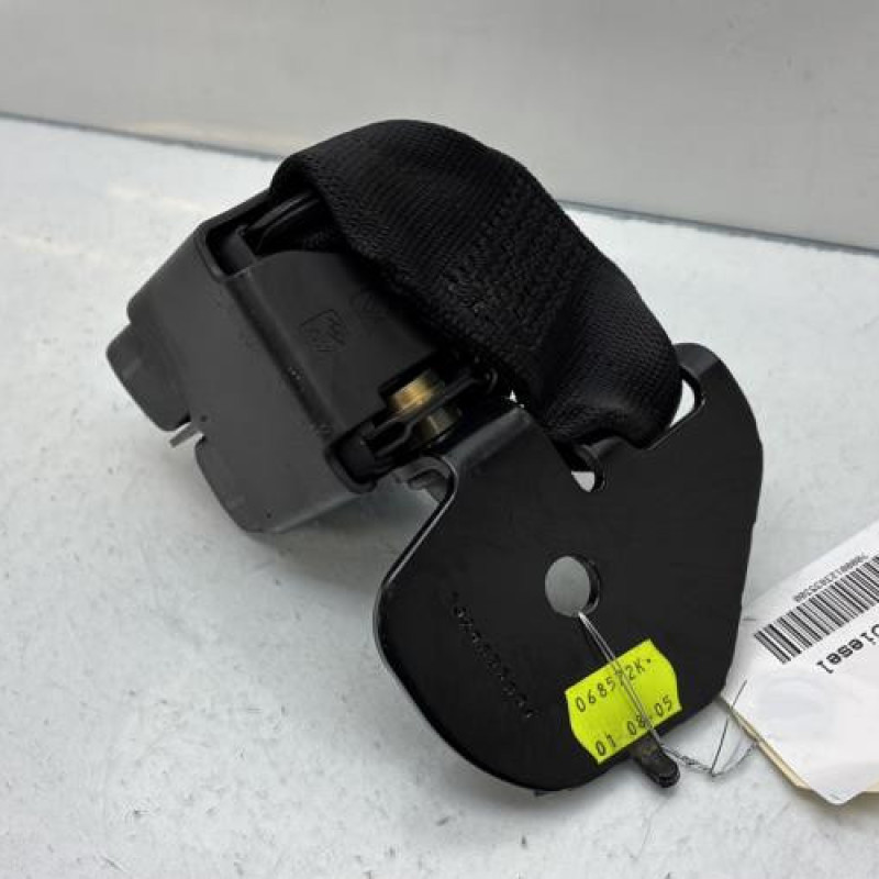 Attache ceinture arriere droit RENAULT CLIO 2 Photo n°4