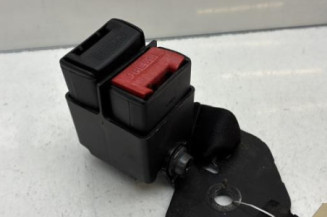 Attache ceinture arriere gauche RENAULT CLIO 2 Photo n°1