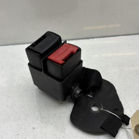 Attache ceinture arriere gauche RENAULT CLIO 2 Photo n°1