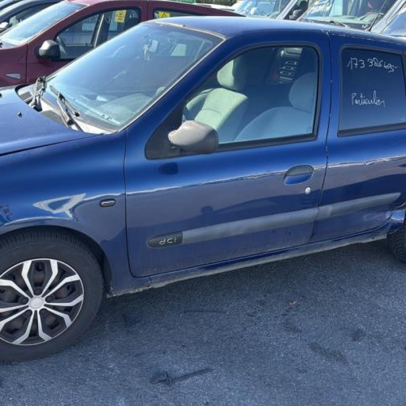 Attache ceinture arriere gauche RENAULT CLIO 2 Photo n°13