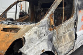 Feu arriere principal droit (feux) RENAULT TRAFIC 2