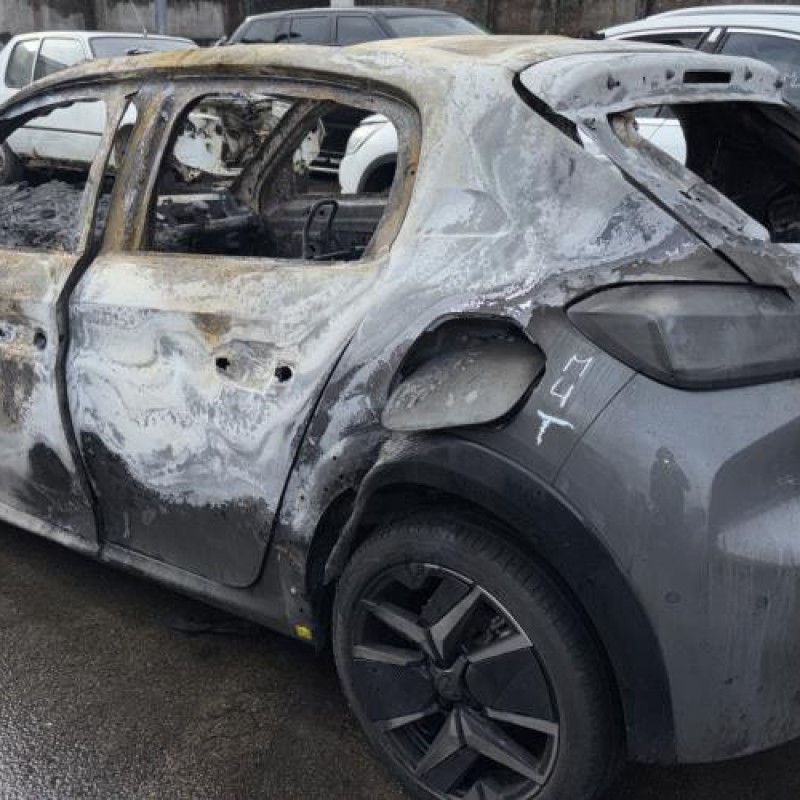 Jante PEUGEOT 208 2 Photo n°7