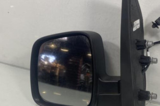 Optique avant principal gauche (feux)(phare) PEUGEOT BIPPER Photo n°1