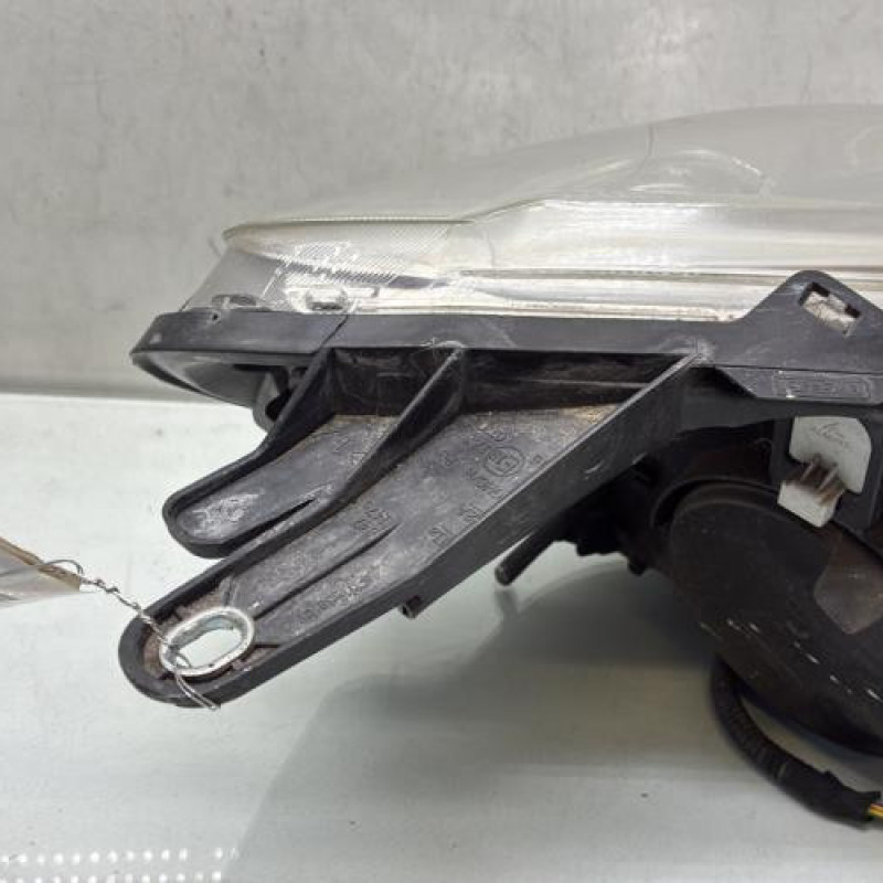 Optique avant principal gauche (feux)(phare) PEUGEOT BIPPER Photo n°7