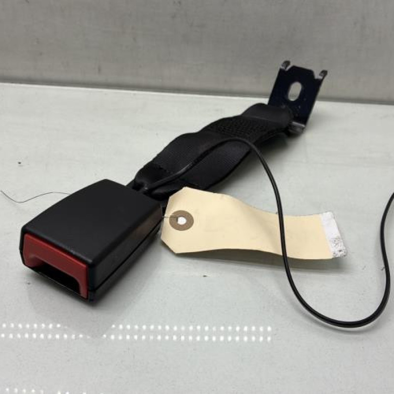 Attache ceinture arriere droit RENAULT TWINGO 3 Photo n°1