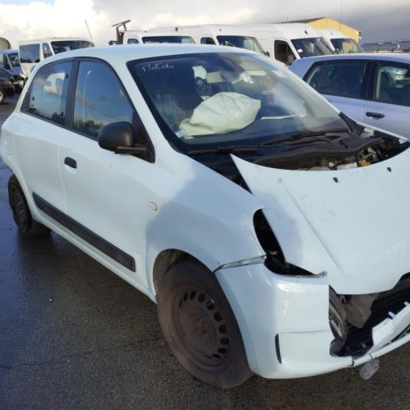 Attache ceinture avant gauche RENAULT TWINGO 3 Photo n°5