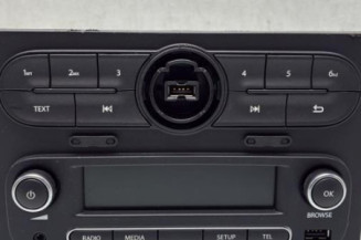 Autoradio d'origine RENAULT TWINGO 3 Photo n°1