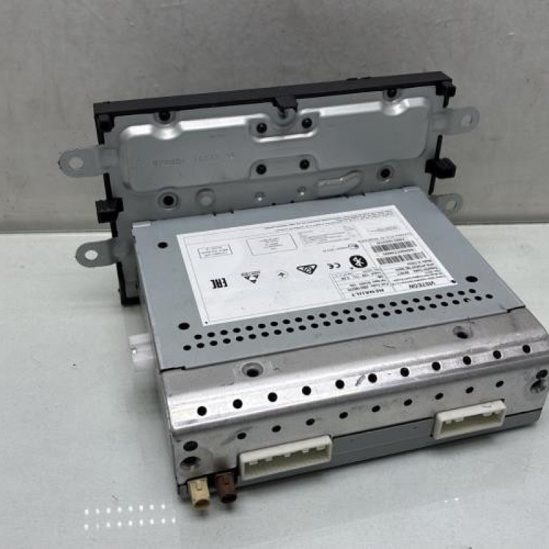 Autoradio d'origine RENAULT TWINGO 3 Photo n°2