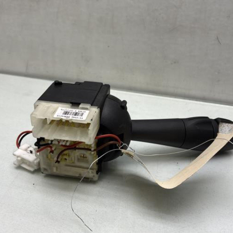 Commodo phare RENAULT TWINGO 3 Photo n°2