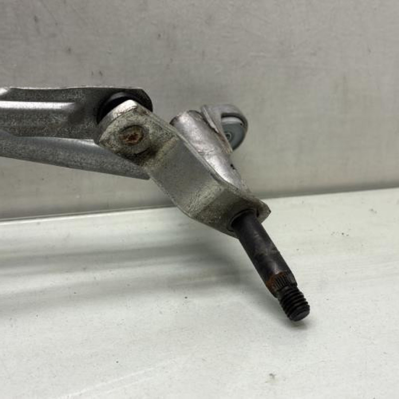 Moteur essuie glace avant RENAULT TWINGO 3 Photo n°3