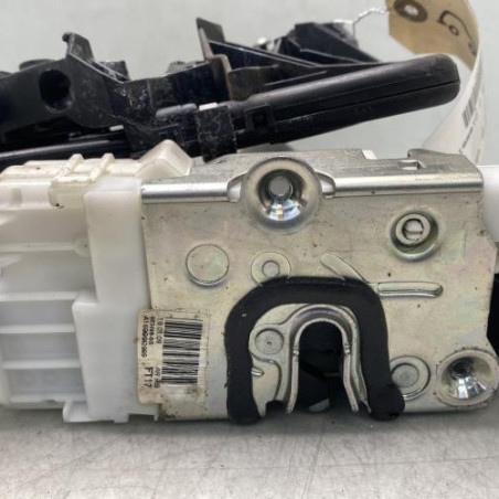 Serrure arriere droit MERCEDES CLASSE B 245