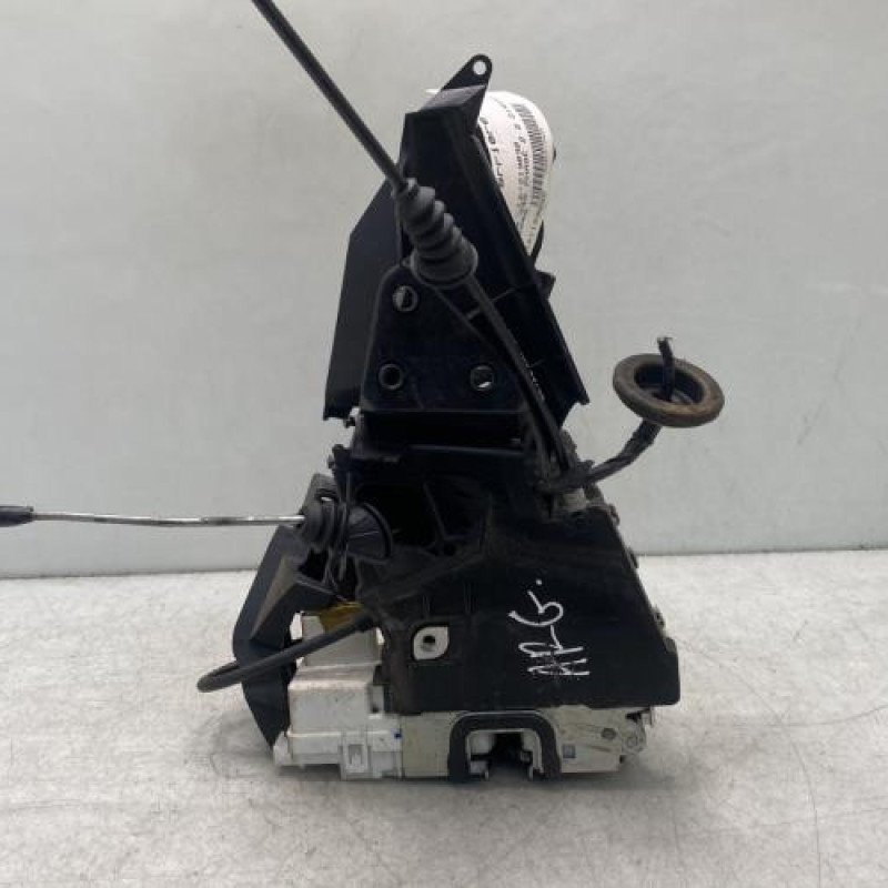 Serrure arriere gauche MERCEDES CLASSE B 245 Photo n°2