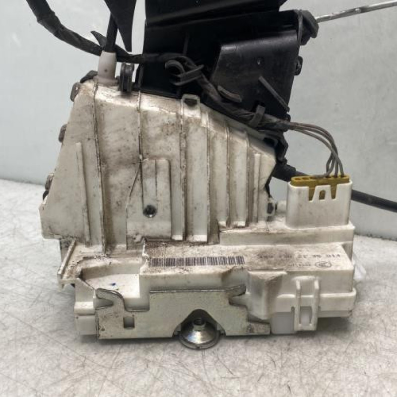 Serrure arriere gauche MERCEDES CLASSE B 245 Photo n°6