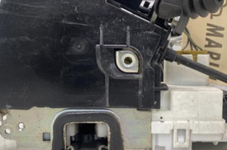 Serrure avant droit MERCEDES CLASSE B 245