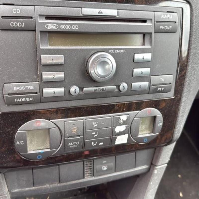 Optique avant principal droit (feux)(phare) FORD FOCUS 2 Photo n°17