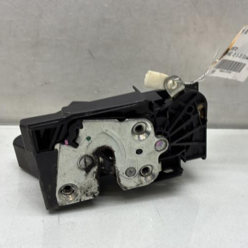 Serrure arriere droit DACIA SANDERO 2 Photo n°1