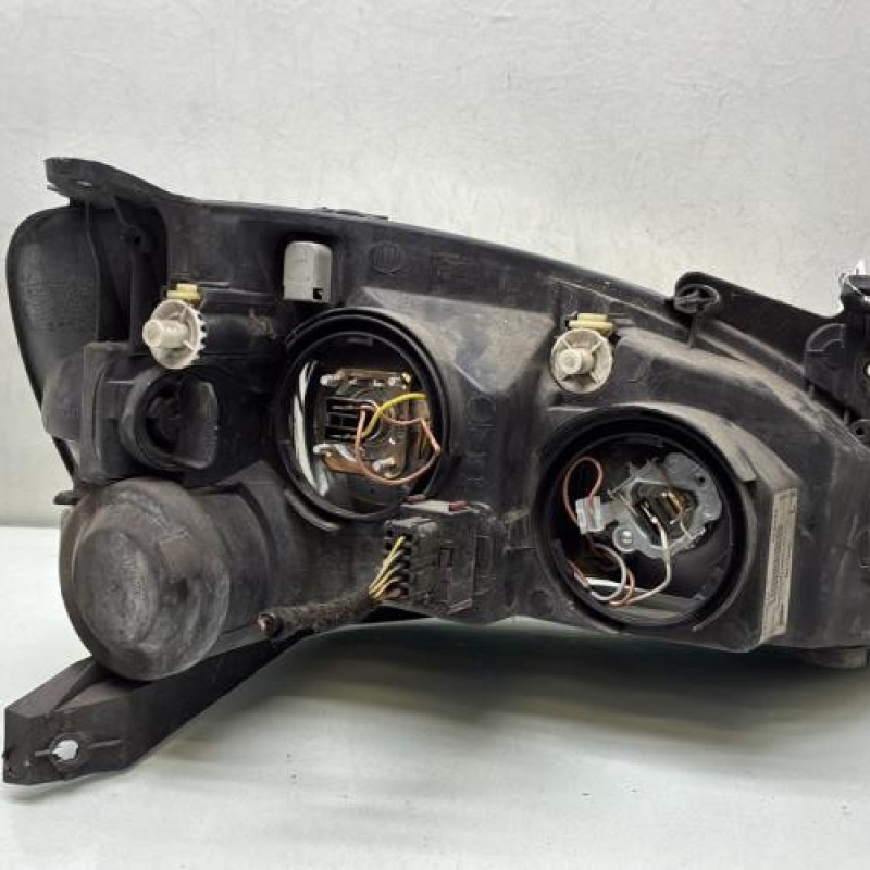 Optique avant principal gauche (feux)(phare) OPEL CORSA C Photo n°5