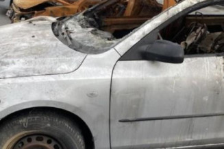 Optique avant principal gauche (feux)(phare) MAZDA 3 1