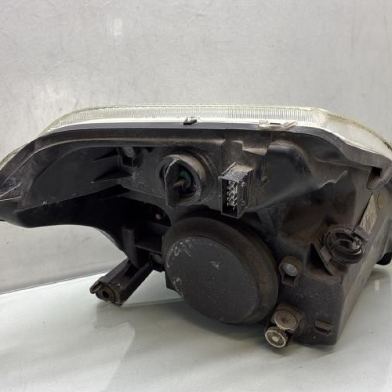 Optique avant principal gauche (feux)(phare) CITROEN C2 Photo n°3