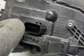 Serrure avant gauche FORD PUMA 2