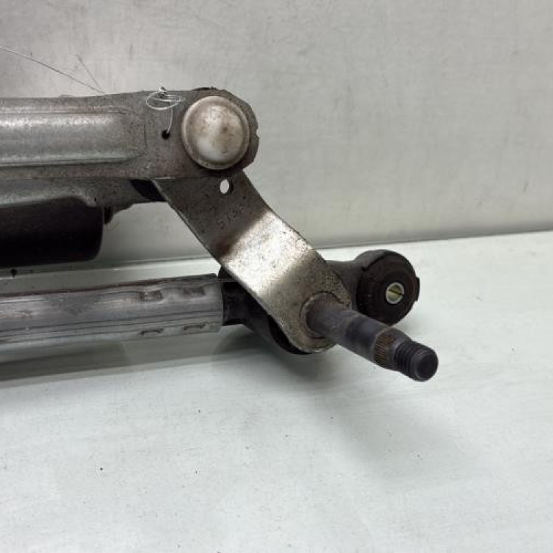 Moteur essuie glace avant RENAULT CLIO 5 Photo n°2