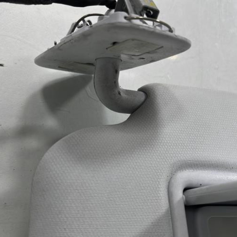 Pare soleil gauche PEUGEOT 308 2 SW Photo n°5