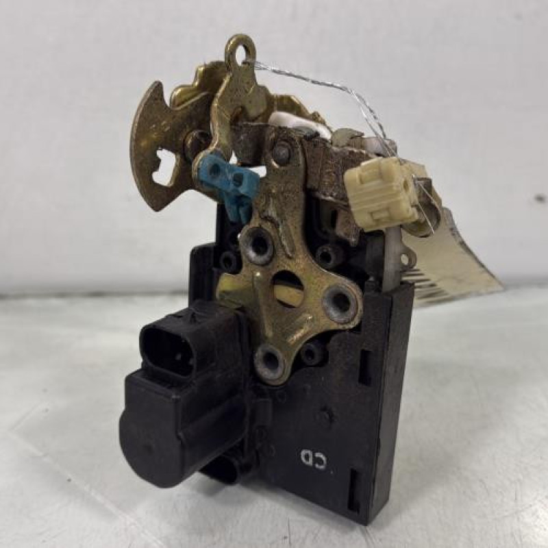 Serrure avant droit DAEWOO KALOS Photo n°1