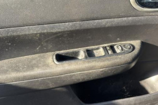 Vitre arriere gauche PEUGEOT 307