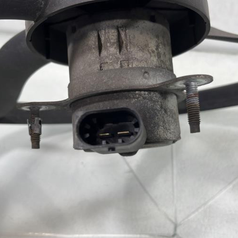 Moto ventilateur radiateur PEUGEOT 206+ Photo n°4