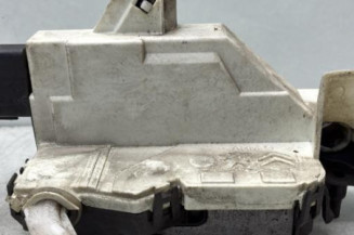 Serrure avant gauche PEUGEOT 207