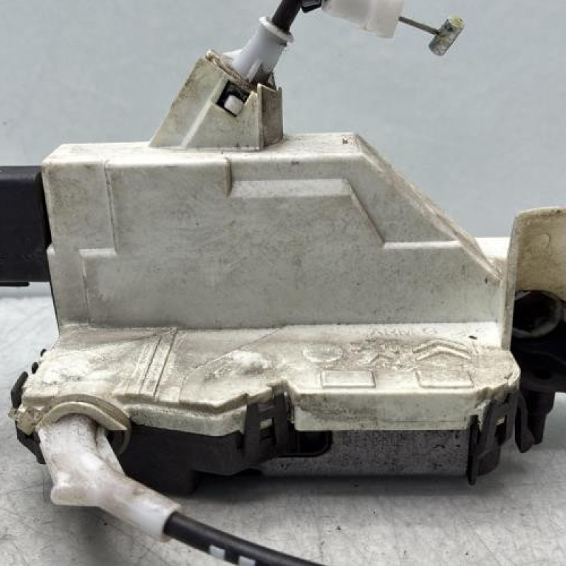 Serrure avant gauche PEUGEOT 207 Photo n°2