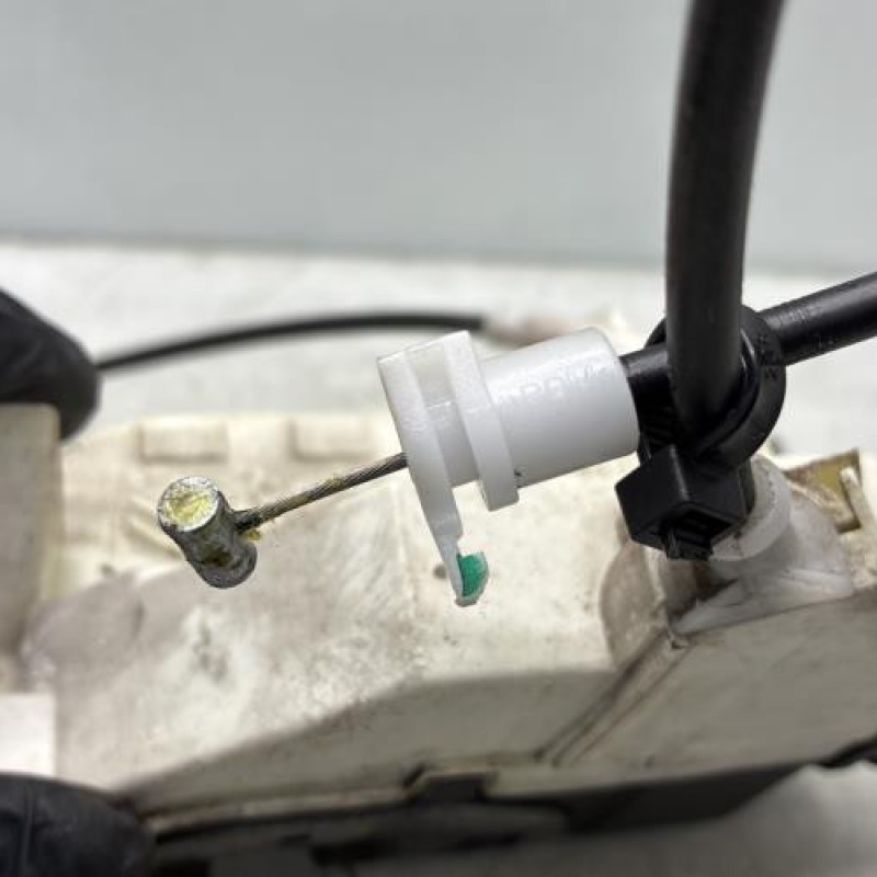 Serrure avant gauche PEUGEOT 207 Photo n°6