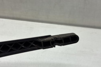 Bras essuie glace arriere PEUGEOT 208 1