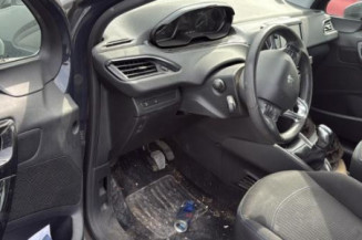 Retroviseur gauche PEUGEOT 208 1