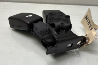 Attache ceinture arriere droit PEUGEOT 208 1
