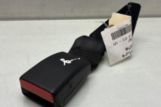 Attache ceinture arriere gauche PEUGEOT 208 1 Photo n°1