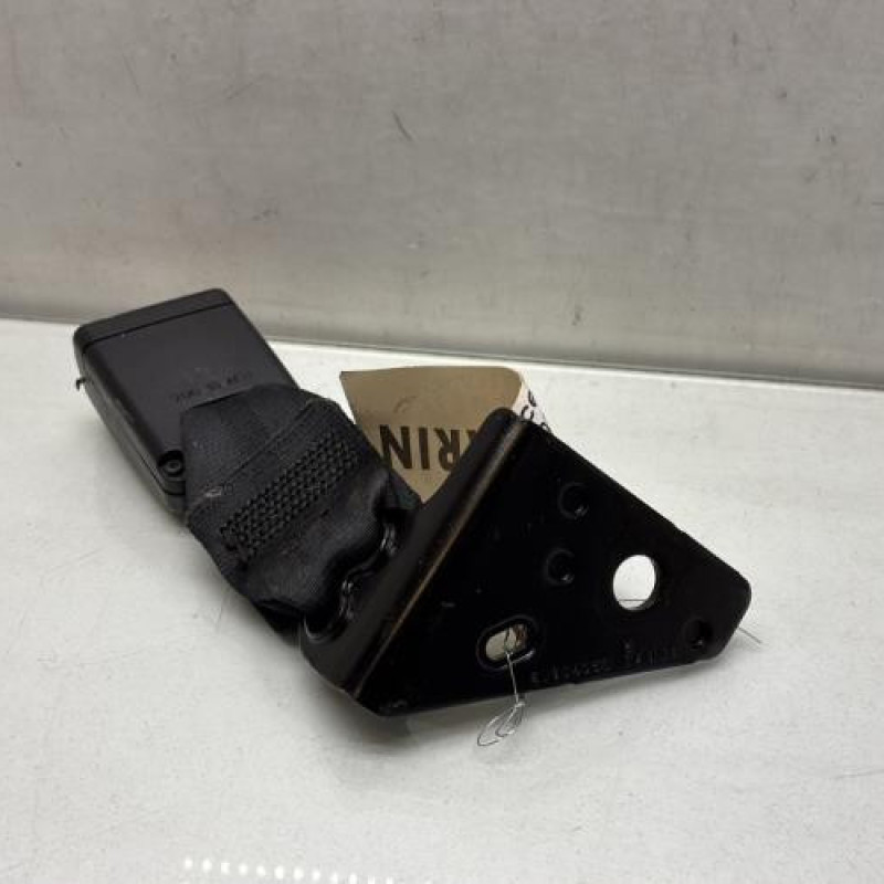 Attache ceinture arriere gauche PEUGEOT 208 1 Photo n°3