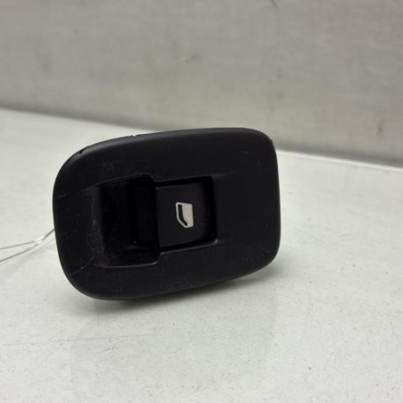 Interrupteur de leve vitre arriere droit PEUGEOT 208 1 Photo n°1