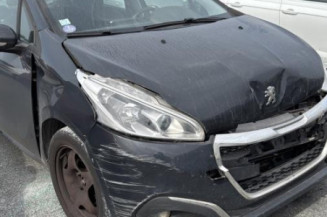 Interrupteur de leve vitre arriere droit PEUGEOT 208 1