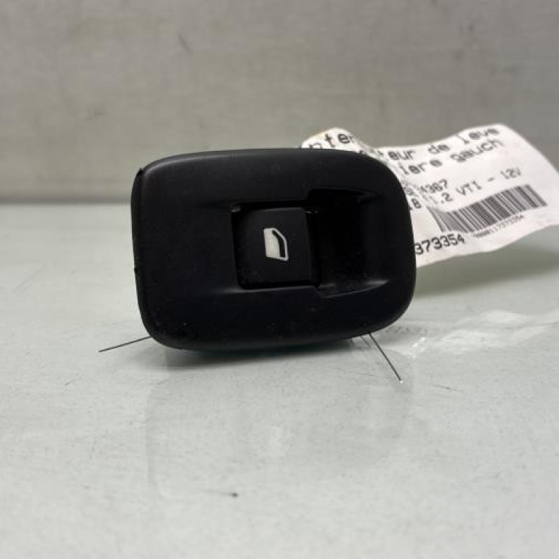 Interrupteur de leve vitre arriere gauche PEUGEOT 208 1 Photo n°1