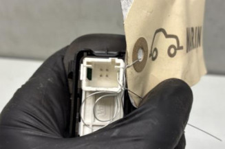 Interrupteur de leve vitre arriere gauche PEUGEOT 208 1