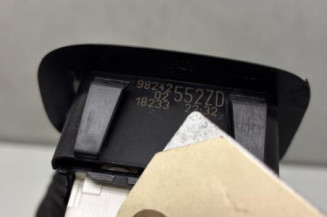 Interrupteur de leve vitre arriere gauche PEUGEOT 208 1