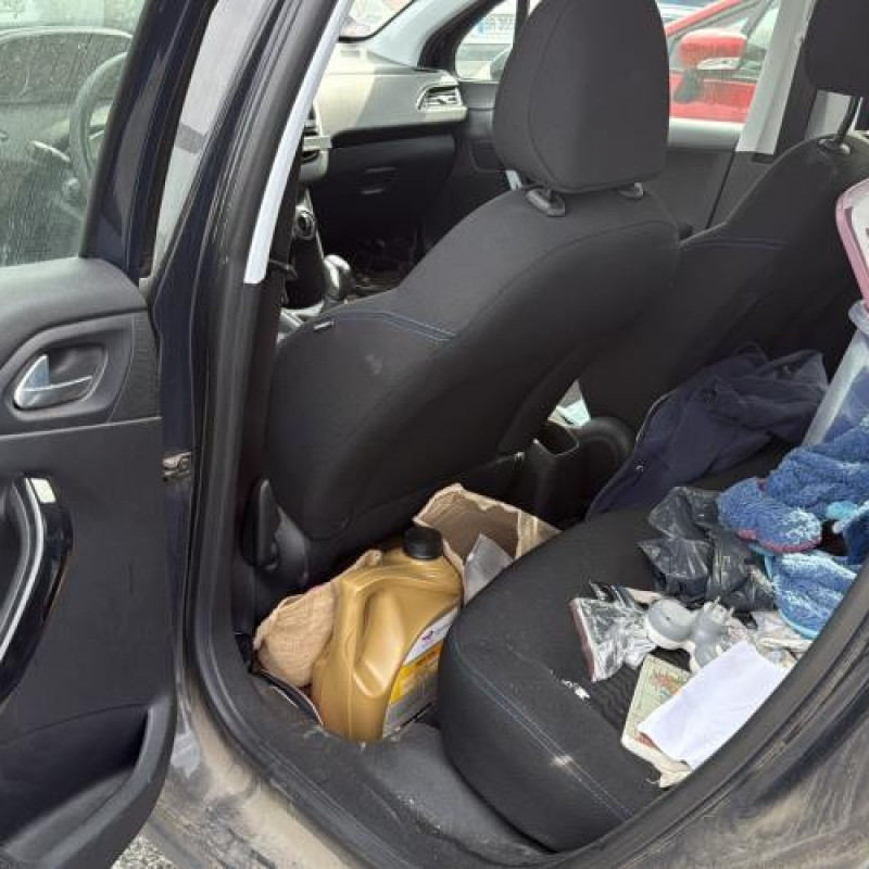 Interrupteur de leve vitre avant droit PEUGEOT 208 1 Photo n°14