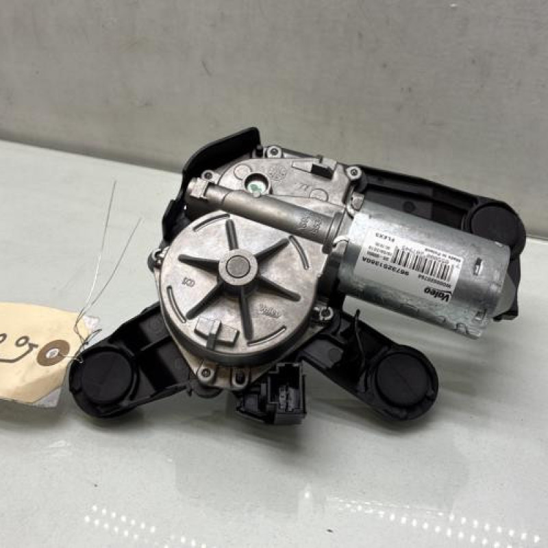 Moteur essuie glace arriere PEUGEOT 208 1 Photo n°2