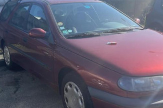 Anti brouillard gauche (feux) RENAULT LAGUNA 1