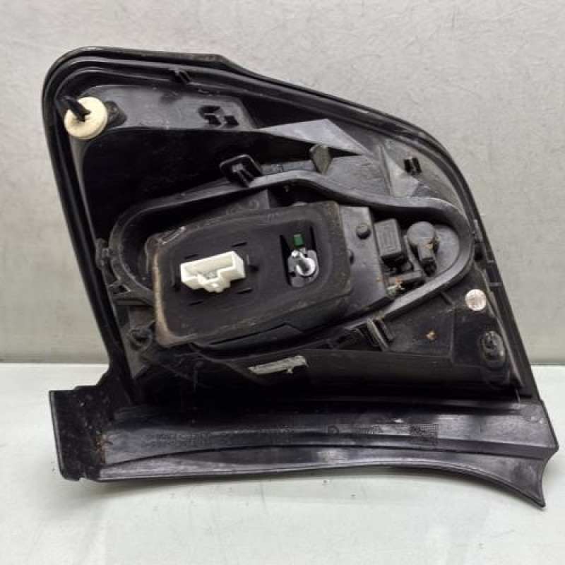 Feu arriere principal gauche (feux) CITROEN C3 2 Photo n°2