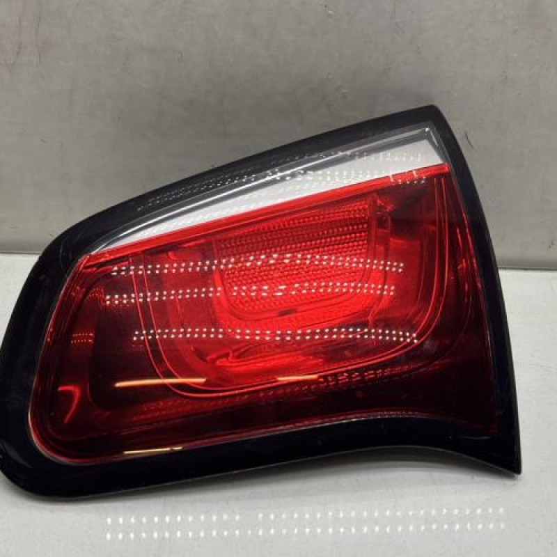 Feu arriere secondaire droit (feux) CITROEN C3 2 Photo n°1