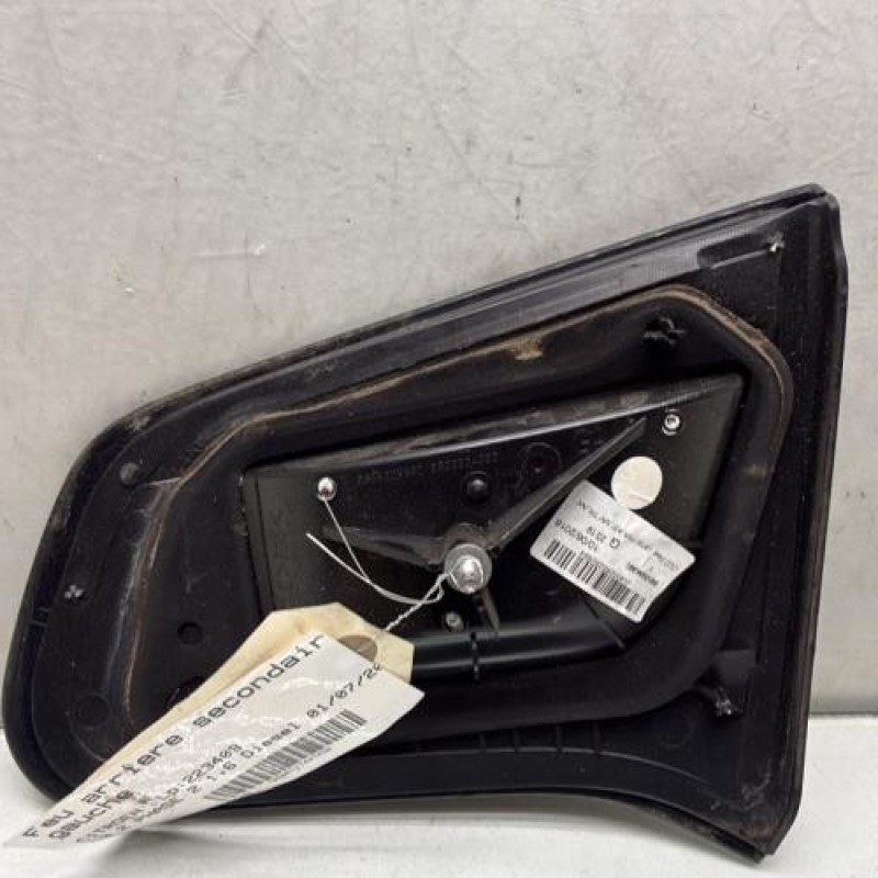 Feu arriere secondaire gauche (feux) CITROEN C3 2 Photo n°2